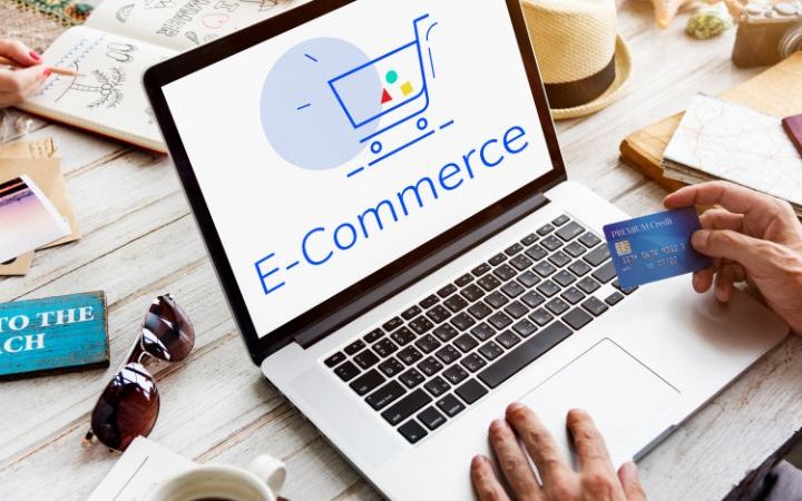 E-commerce: 53% Of Consumers Read 5 Reviews Before Buying